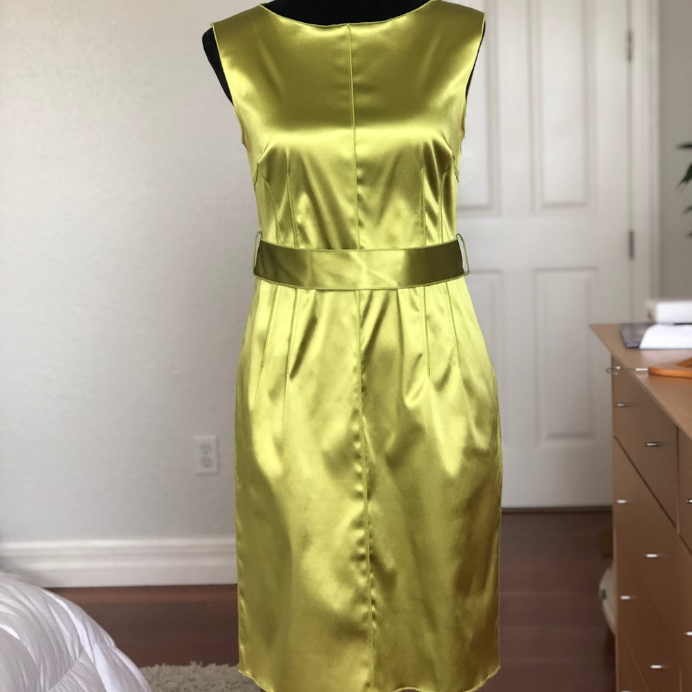 Dolce & Gabbana Knee Length Dress - Size 6/8